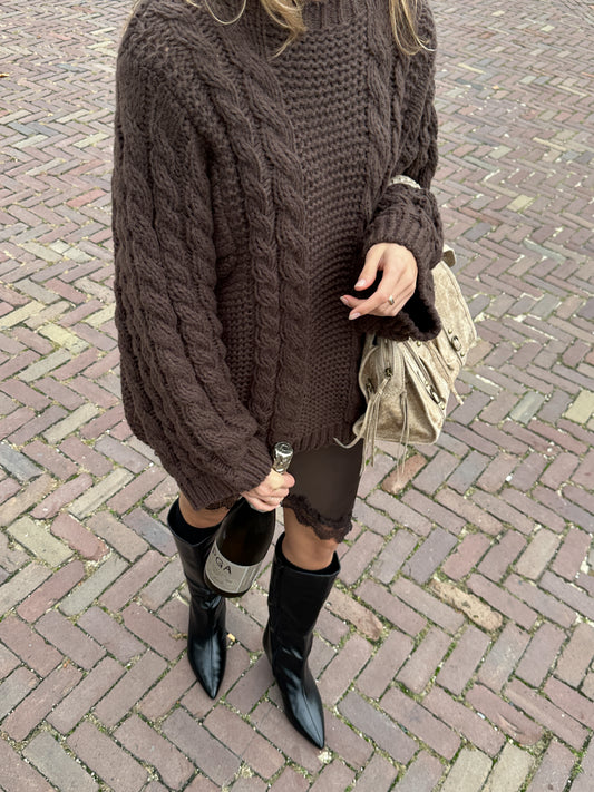 Hannah kabeltrui bruin