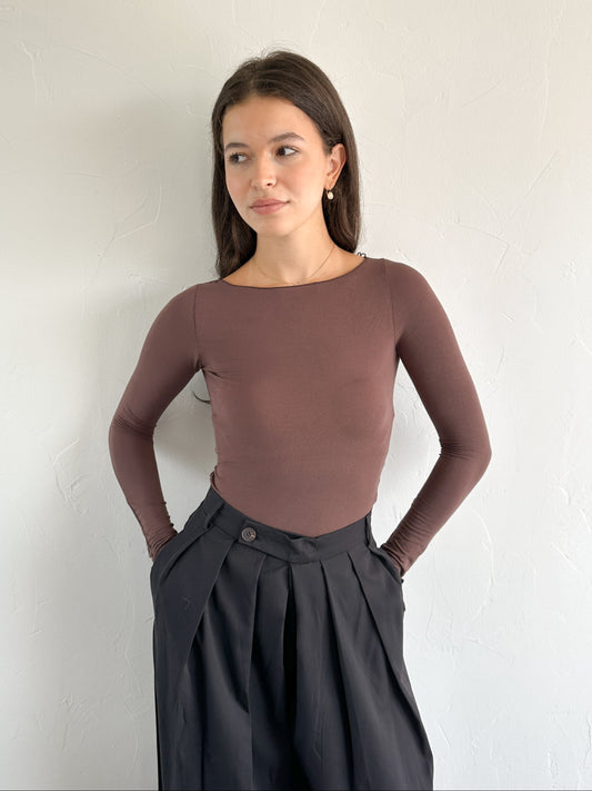 Basic longsleeve bruin