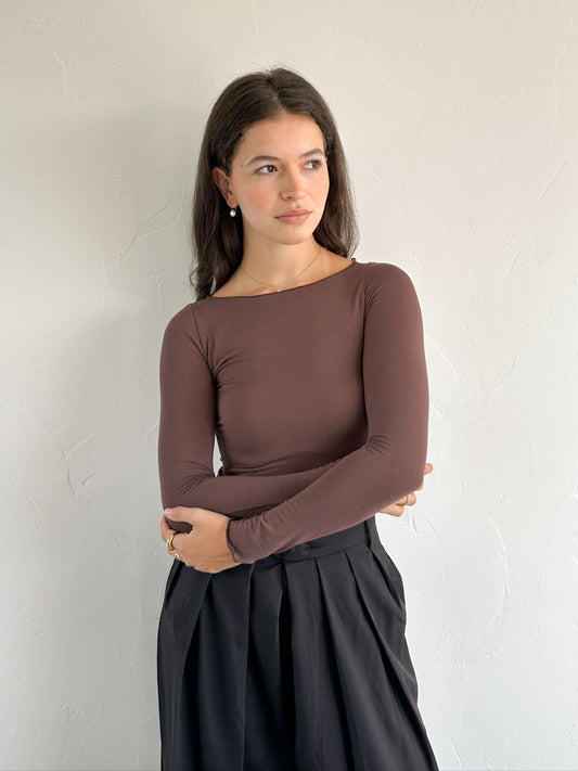 Basic longsleeve bruin