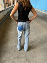 Afbeelding in Gallery-weergave laden, Zara Wide Washed Jeans met ripped details aan de achterkant Blue
