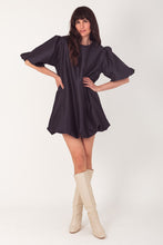 Afbeelding in Gallery-weergave laden, ByHan Ballon Dress Black
