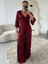 Afbeelding in Gallery-weergave laden, Berawa Jaquard Elsa Pants Wine Red
