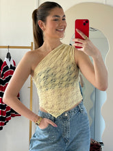 Afbeelding in Gallery-weergave laden, ByHan One Shoulder Mesh Top Geel
