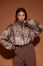 Afbeelding in Gallery-weergave laden, Studio Amaya  |  Feline Jacket | Multi Print
