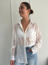 Afbeelding in Gallery-weergave laden, ByHan Silk Blouse White
