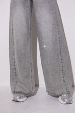 Afbeelding in Gallery-weergave laden, ByHan Izzy Wide Leg Glitter Jeans Grey
