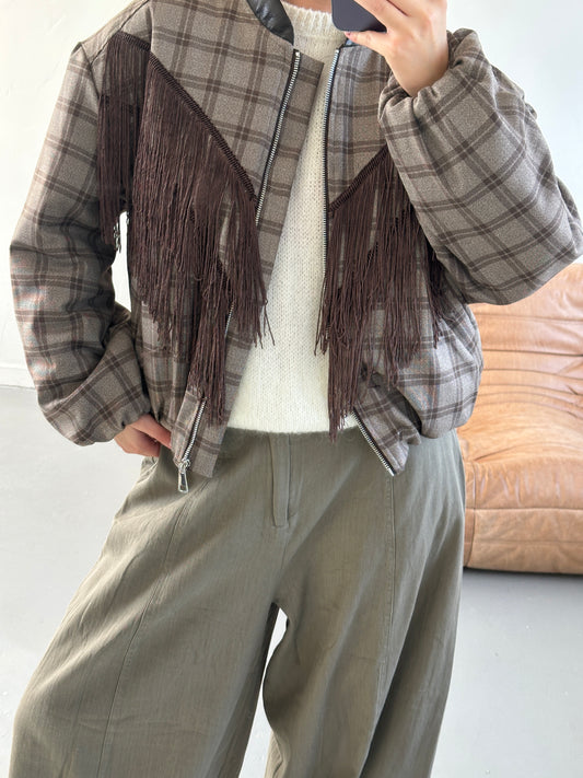 Noa bomber met franjes beige