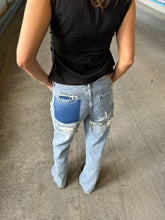 Afbeelding in Gallery-weergave laden, Zara Wide Washed Jeans met ripped details aan de achterkant Blue
