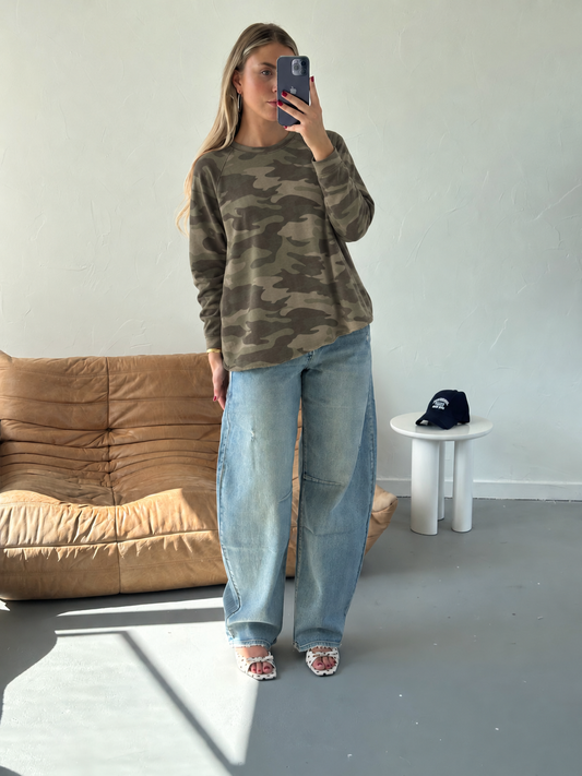 Lucie oversized T-Shirt Zwart Camou