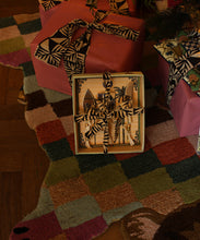 Afbeelding in Gallery-weergave laden, Doing Goods Bodhi Bamboo Cheese Set in Giftbox
