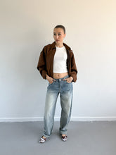 Afbeelding in Gallery-weergave laden, Noor suede jack bruin
