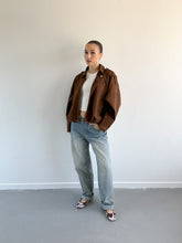 Afbeelding in Gallery-weergave laden, Noor suede jack bruin
