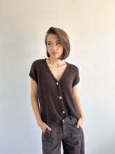 Afbeelding in Gallery-weergave laden, Olly gebreid gilet choco bruin
