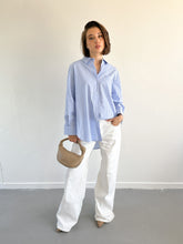 Afbeelding in Gallery-weergave laden, Blauw / Wit Gestreepte Blouse
