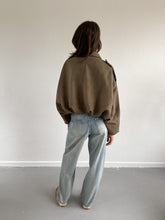Afbeelding in Gallery-weergave laden, Chloe suede jasje groen
