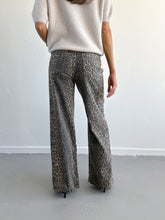 Afbeelding in Gallery-weergave laden, Fleur dad fit jeans panter
