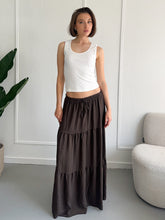Afbeelding in Gallery-weergave laden, Lola maxi rok bruin

